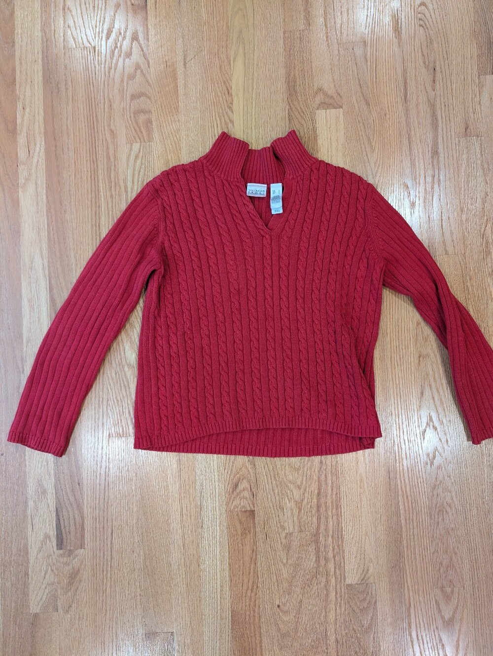 Villager Sport Size L Cable Knit V-Neck Sweater